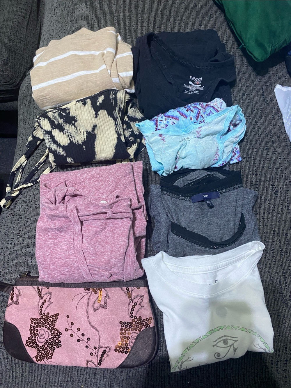 Mixed Women's Tops & Tees Bundle of 7 ft. Pink Floral Pouch